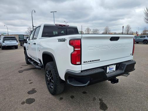 2026 Chevrolet Silverado 3500 LT
