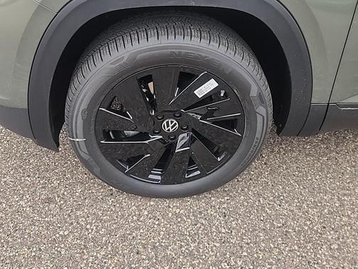 2026 Volkswagen Atlas 2.0T SE w/Technology 4MOTION