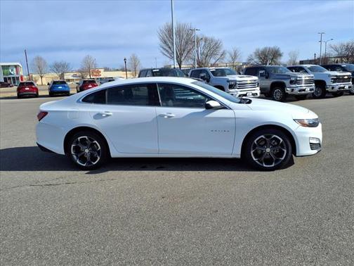 2022 Chevrolet Malibu FWD LT