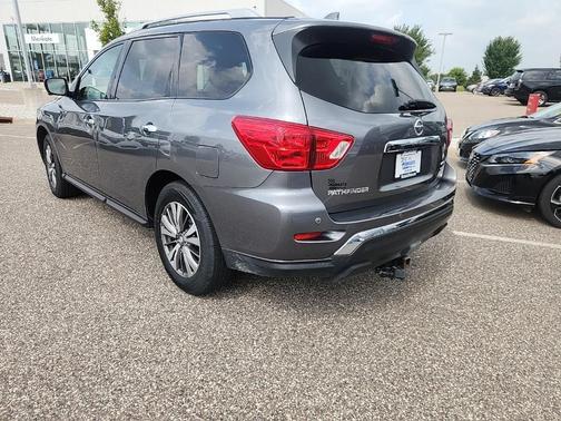 2020 Nissan Pathfinder SL 4WD