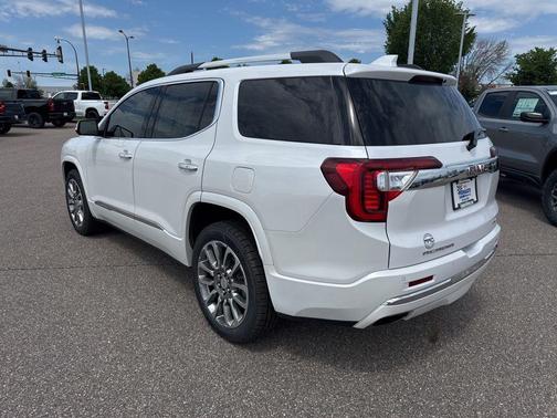 White Frost Tricoat 2022 GMC Acadia Denali