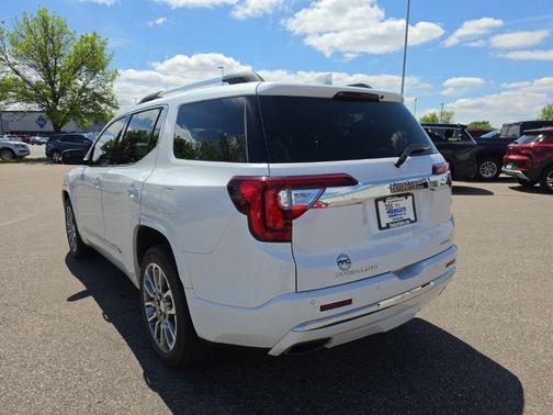 White Frost Tricoat 2022 GMC Acadia Denali
