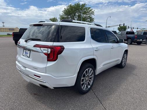 White Frost Tricoat 2022 GMC Acadia Denali