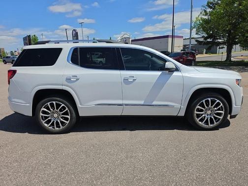 White Frost Tricoat 2022 GMC Acadia Denali