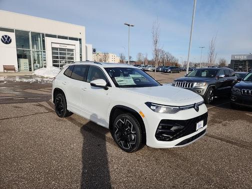 2026 Volkswagen Tiguan 2.0T SEL R-Line 4MOTION