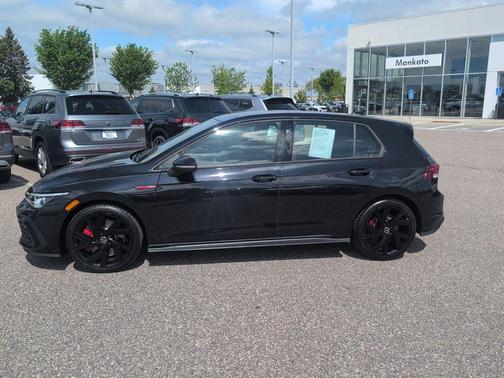 Deep Black Pearl 2022 Volkswagen Golf GTI 2.0T SE DSG