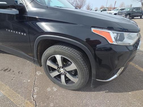 2018 Chevrolet Traverse LT Leather