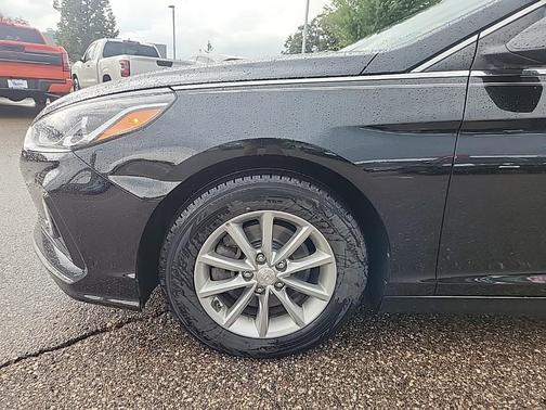 2018 Hyundai SONATA SE
