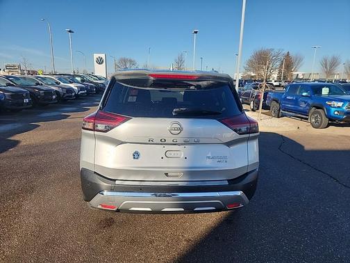 2022 Nissan Rogue Platinum