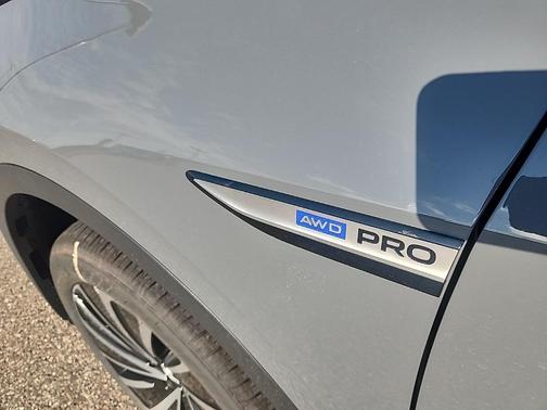 2025 Volkswagen ID.4 AWD Pro