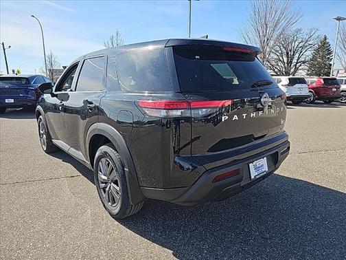 2025 Nissan Pathfinder S 4WD