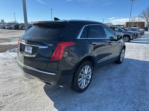 2017 Cadillac XT5 Platinum