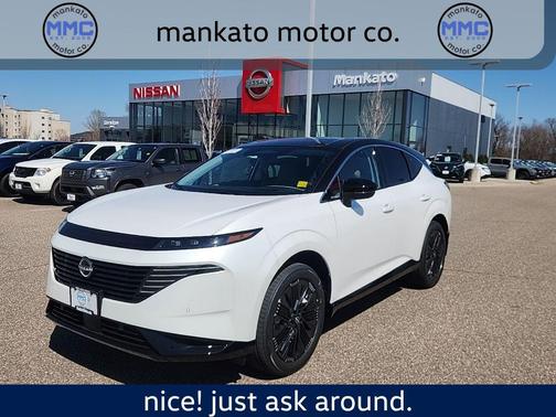 White / Black 2026 Nissan Murano Platinum