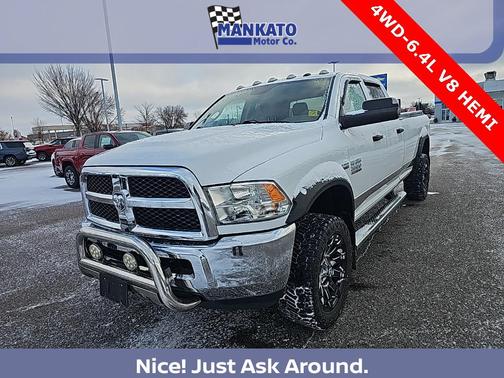2018 RAM 3500 Tradesman Crew Cab 4x4 8' Box