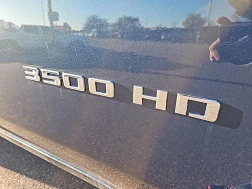 2026 Chevrolet Silverado 3500 LT