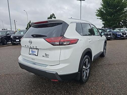 2025 Nissan Rogue SL