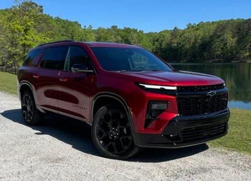 2025 Chevrolet Traverse RS