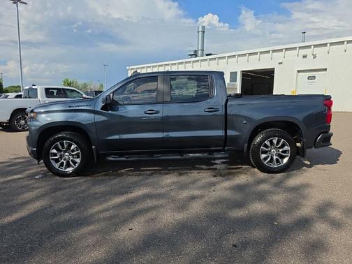 Shadow Gray Metallic 2020 Chevrolet Silverado 1500 RST