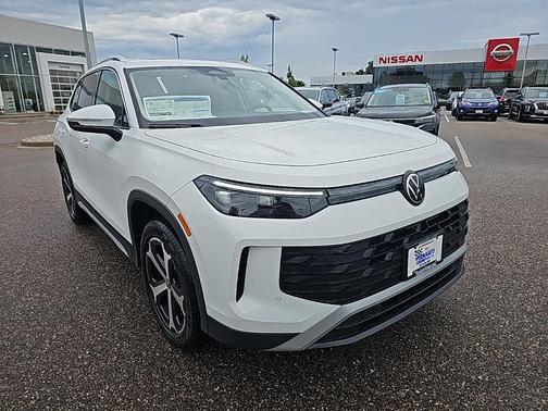 2025 Volkswagen Tiguan 2.0T SE 4MOTION