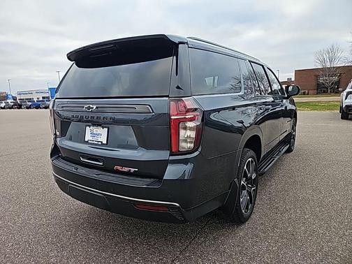 2021 Chevrolet Suburban RST