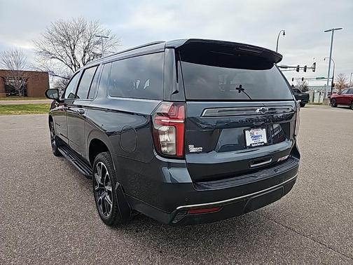 2021 Chevrolet Suburban RST