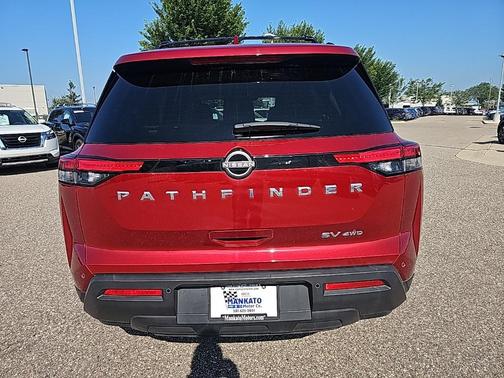 2023 Nissan Pathfinder SV 4WD