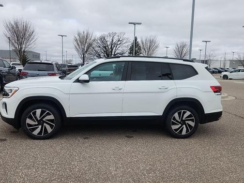 2024 Volkswagen Atlas 2.0T SE w/Technology 4MOTION