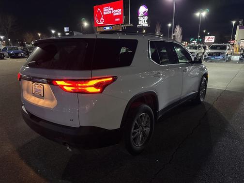2023 Chevrolet Traverse LT Leather