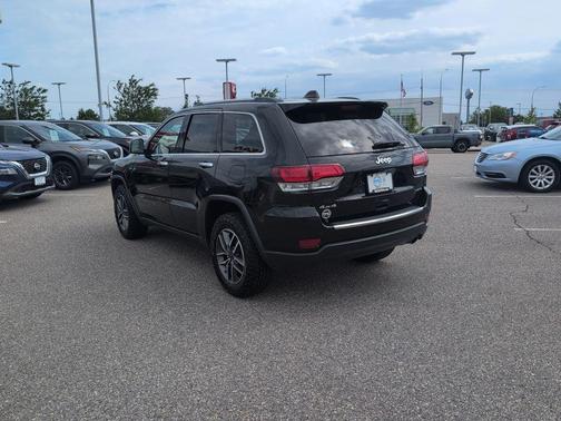 Diamond Black Crystal Pearlcoat 2020 Jeep Grand Cherokee Limited