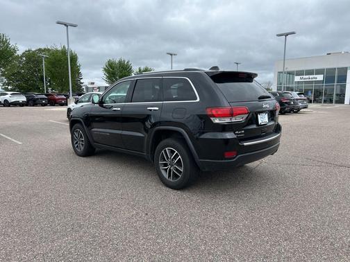 Diamond Black Crystal Pearlcoat 2020 Jeep Grand Cherokee Limited