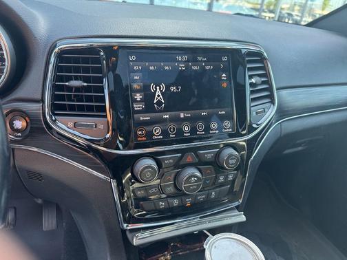 Diamond Black Crystal Pearlcoat 2020 Jeep Grand Cherokee Limited