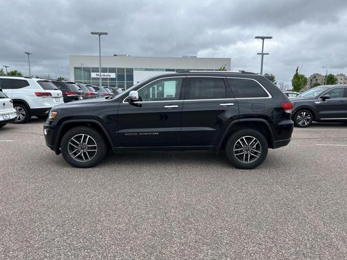 Diamond Black Crystal Pearlcoat 2020 Jeep Grand Cherokee Limited