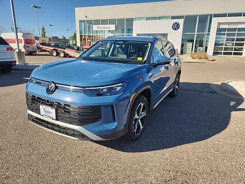 2025 Volkswagen Tiguan 2.0T SE 4MOTION