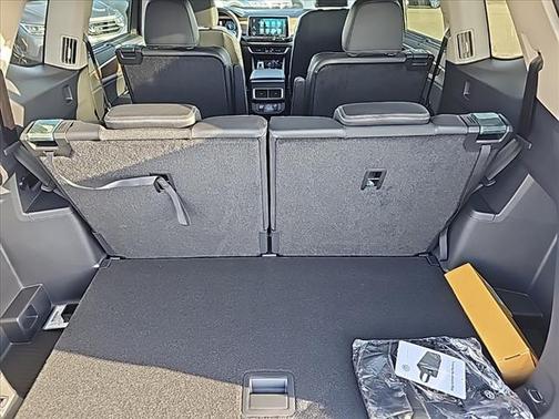 2025 Volkswagen Atlas 2.0T SE w/Technology 4MOTION