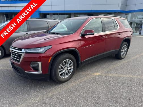 2023 Chevrolet Traverse LT Leather