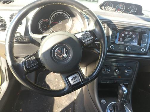 2014 Volkswagen Beetle 2.0T GSR