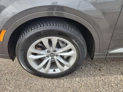 2019 Audi Q7 55 Premium