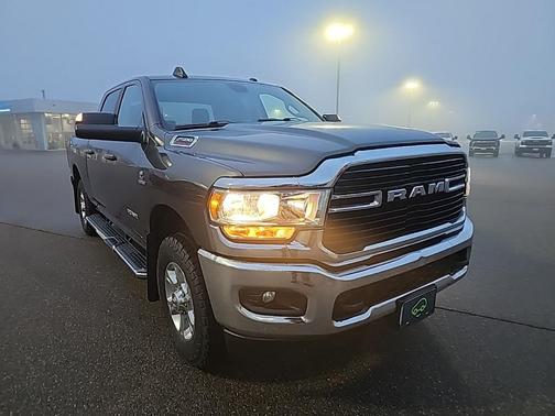 2020 RAM 2500 Big Horn Crew Cab 4X4 6'4' Box