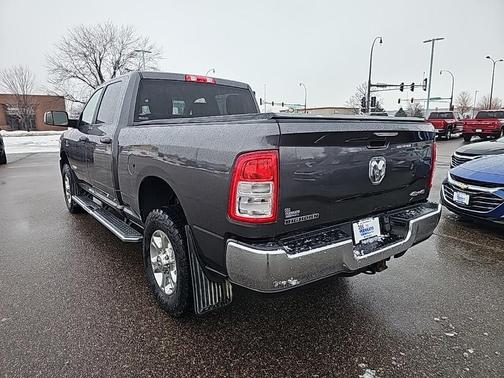 2020 RAM 2500 Big Horn Crew Cab 4X4 6'4' Box