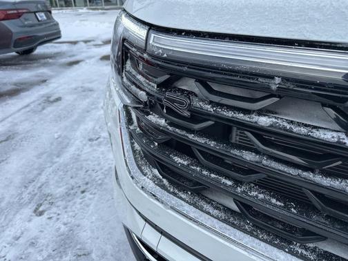 2026 Volkswagen Atlas 2.0T SEL Premium R-Line 4MOTION