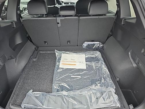 2024 Volkswagen Tiguan 2.0T SE R-Line Black 4MOTION