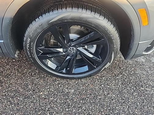 2024 Volkswagen Tiguan 2.0T SE R-Line Black 4MOTION