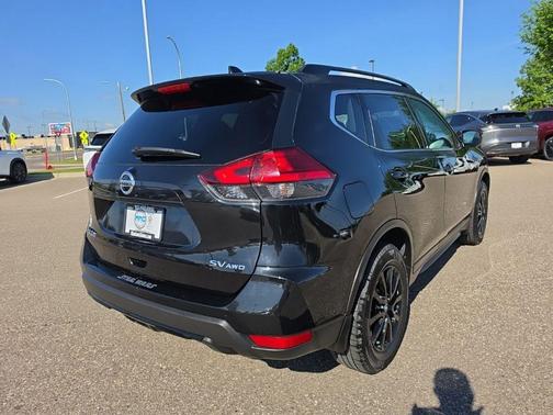 Magnetic Black 2017 Nissan Rogue SV