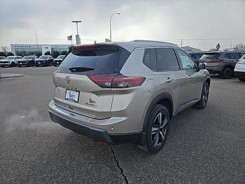 2025 Nissan Rogue SL
