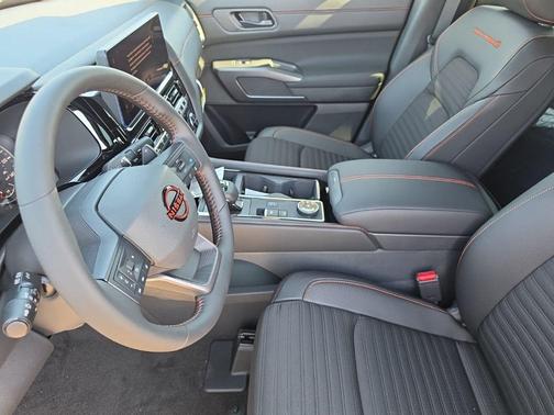Baltic Tea 2026 Nissan Pathfinder Rock Creek