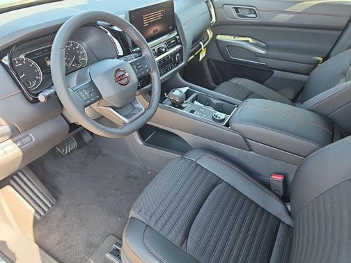 Baltic Tea 2026 Nissan Pathfinder Rock Creek