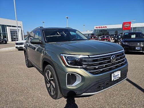 Green 2026 Volkswagen Atlas 2.0T SEL