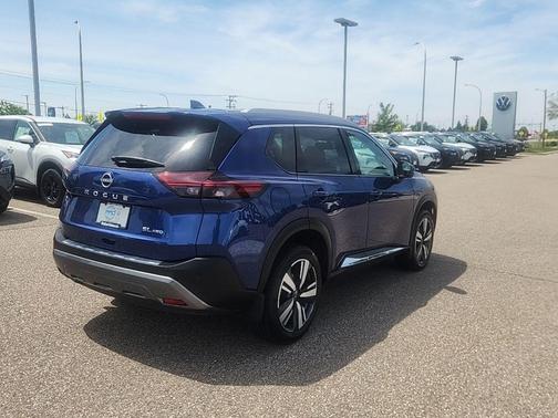 Caspian Blue Metallic 2023 Nissan Rogue SL