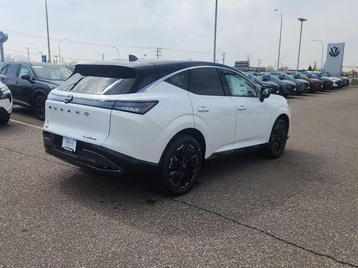 White / Black 2026 Nissan Murano Platinum