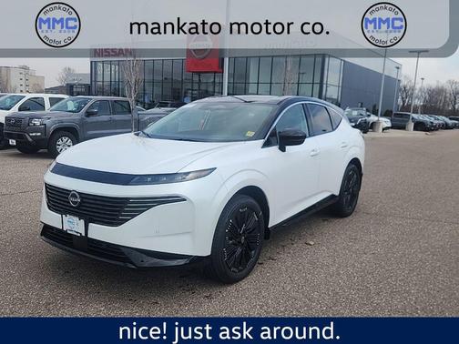 White / Black 2026 Nissan Murano Platinum